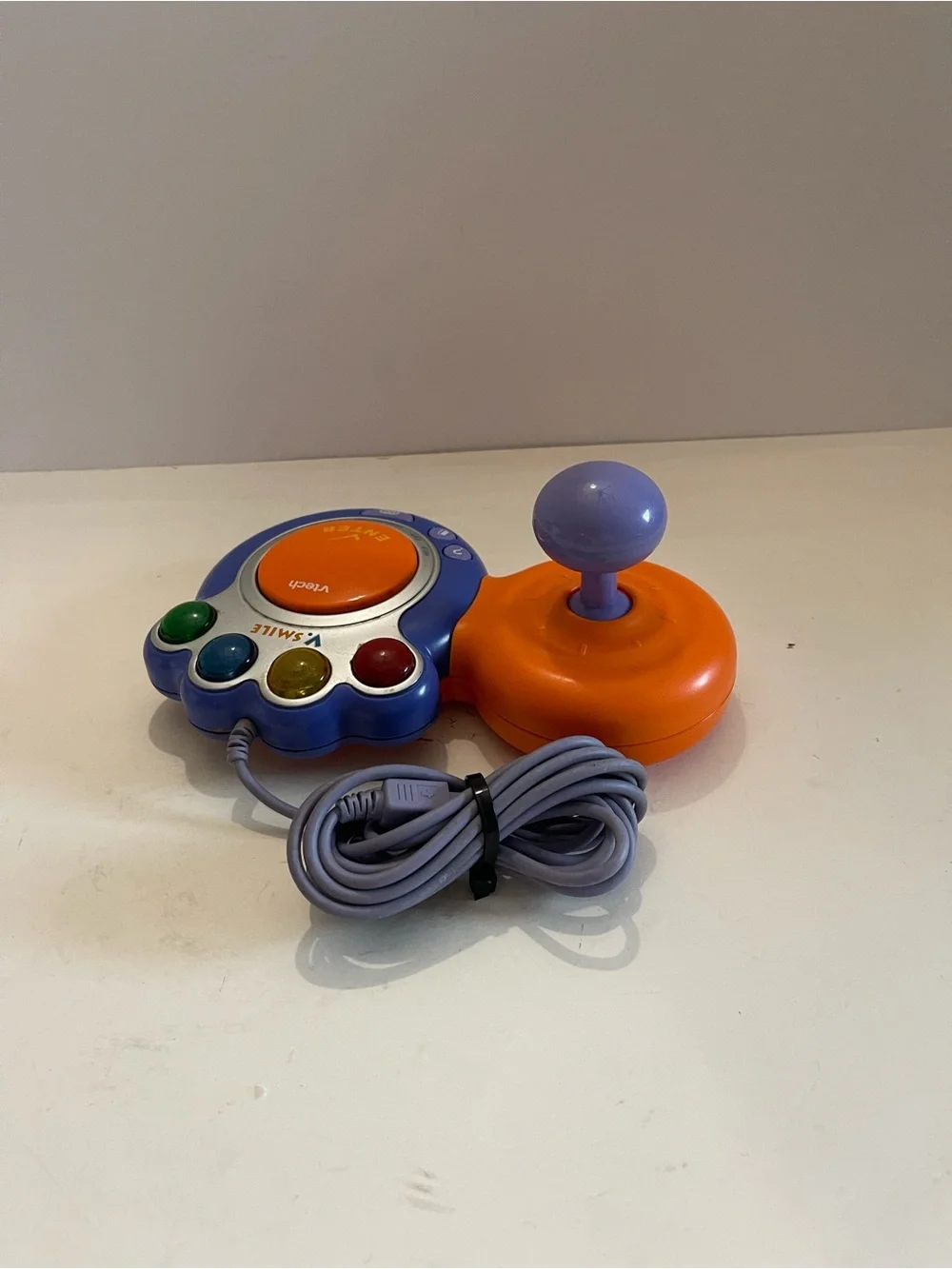 Vtech V.Smile TV Learning System Console w/1 controller UNTESTED